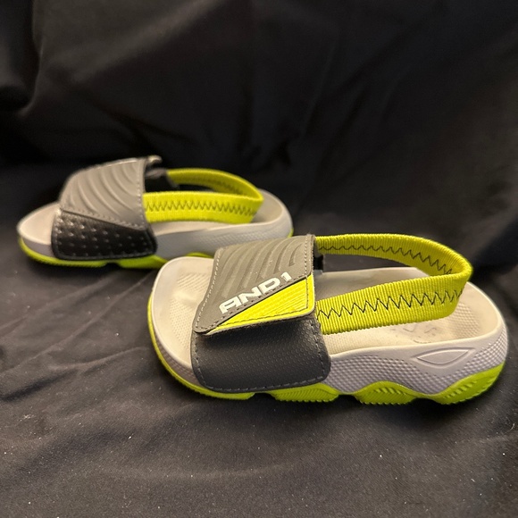 Toddler AND1 Sandals, Size 5-6 - Picture 2 of 2